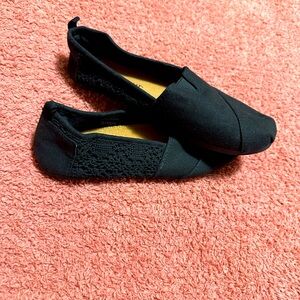 ⭐️ 2/$8 - Women’s Shoes ⭐️